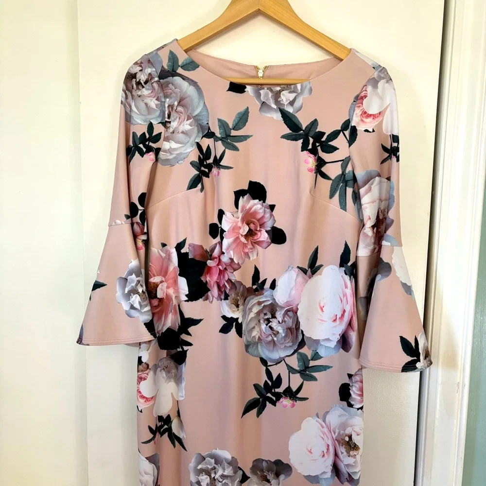 Calvin Klein Floral Bell Sleeve Dress Size 8 - Picture 3 of 13